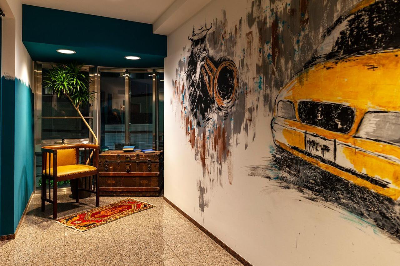 Hotel Toms Tokyo Exterior photo