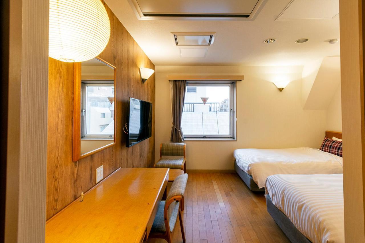 Hotel Toms Tokyo Exterior photo