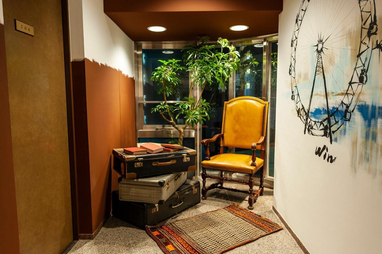 Hotel Toms Tokyo Exterior photo