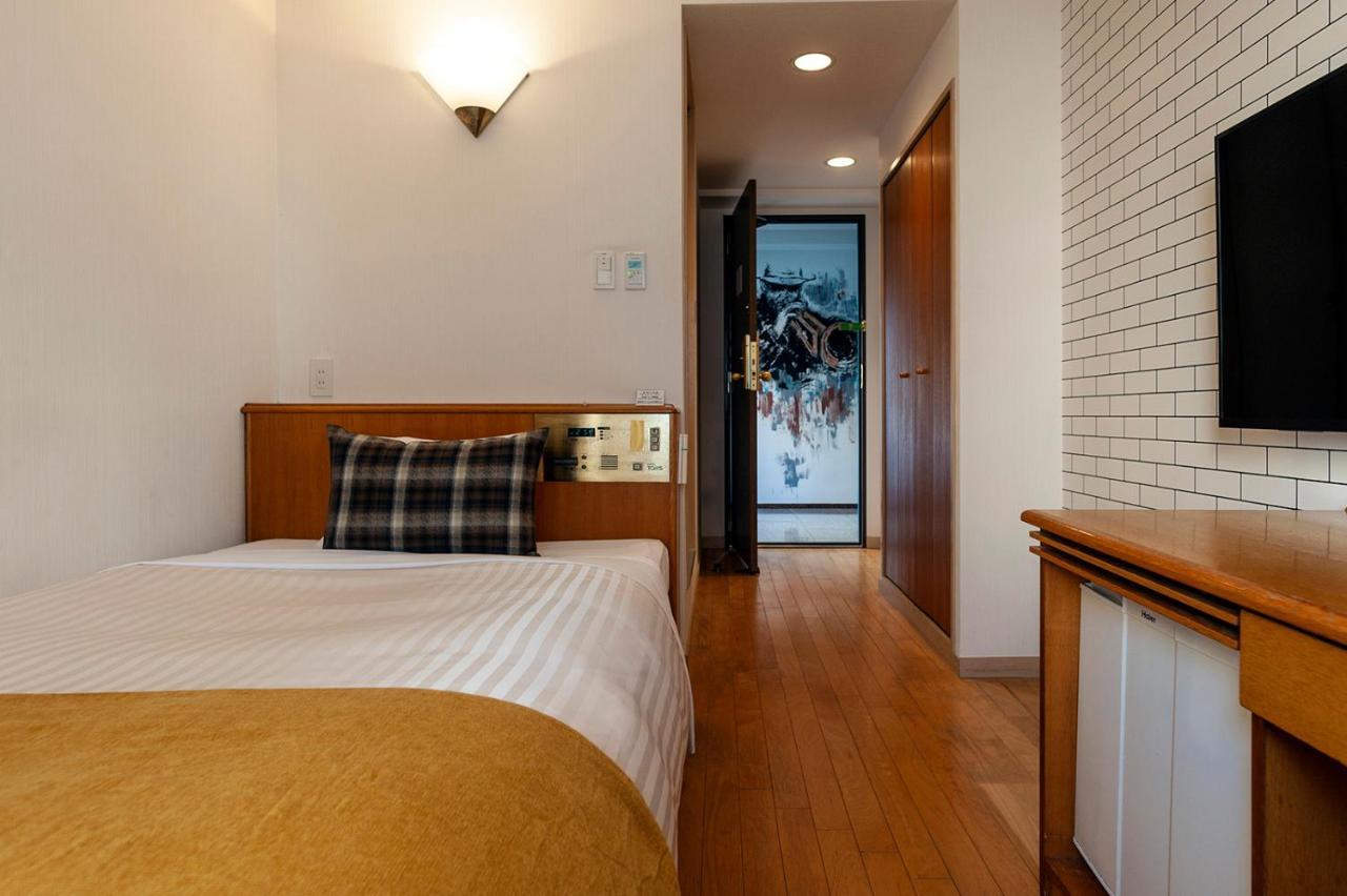 Hotel Toms Tokyo Exterior photo