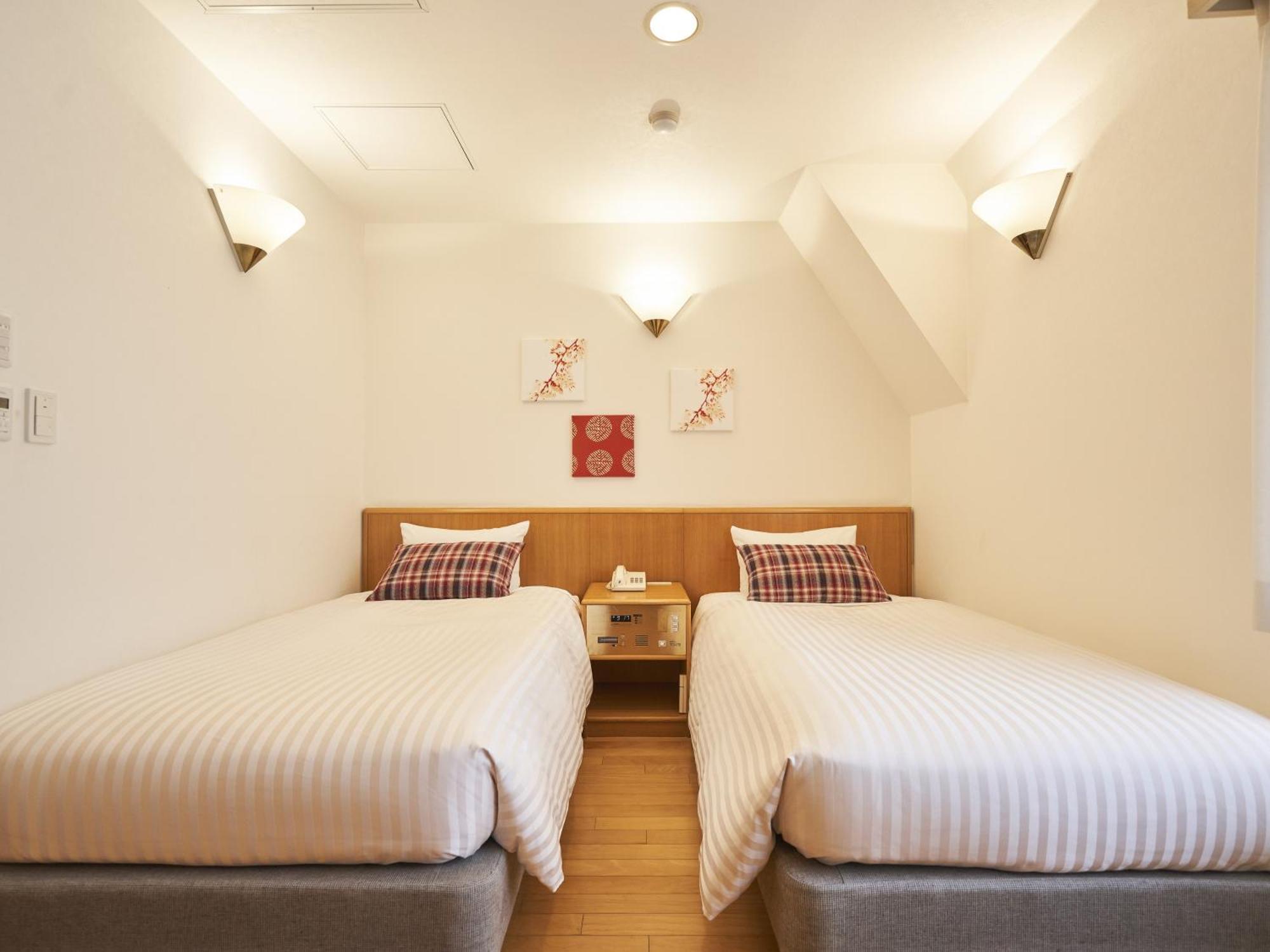 Hotel Toms Tokyo Exterior photo